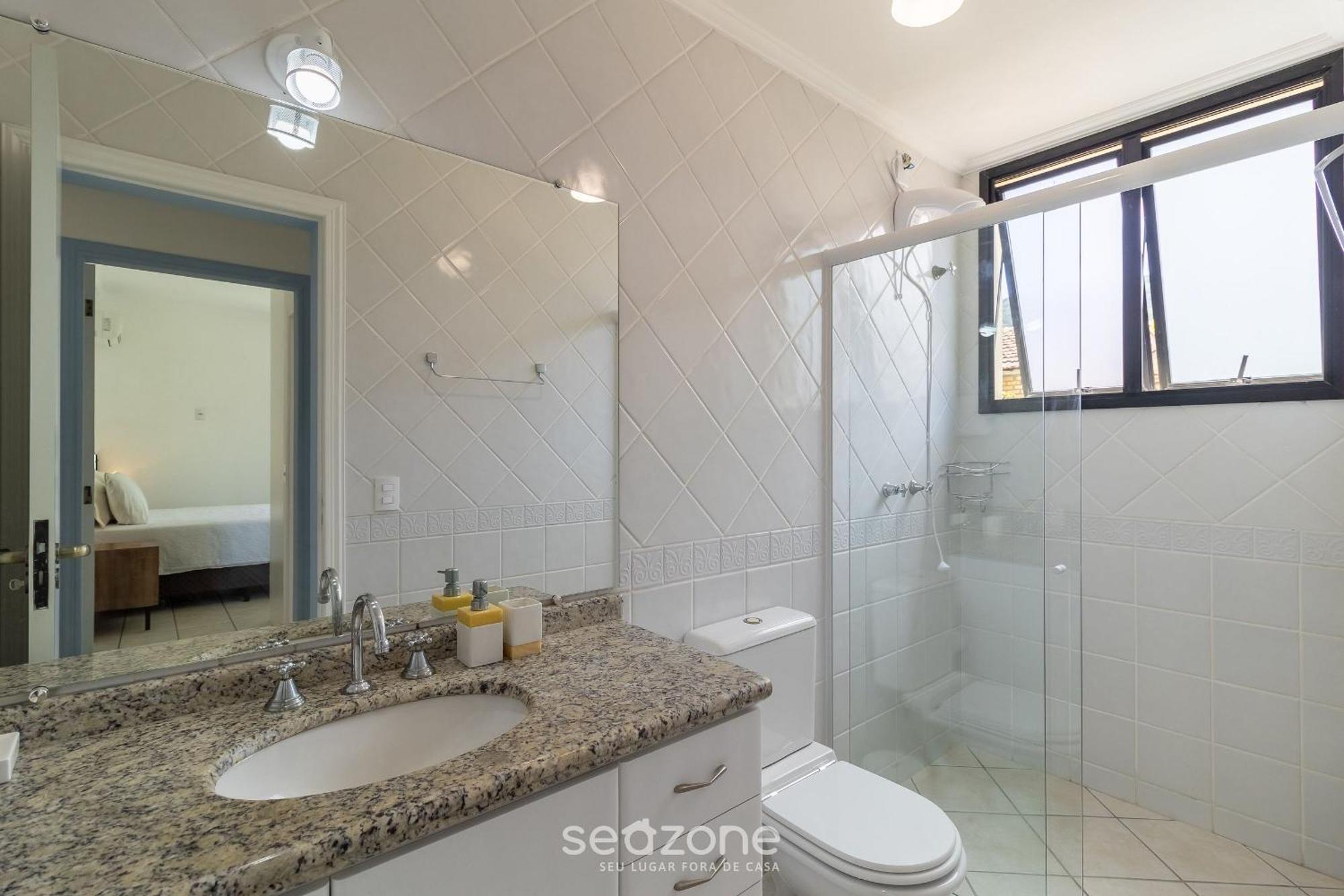 Apartment C/ Churrasqueira Na Lagoa Da Conceicao Sro0002 *